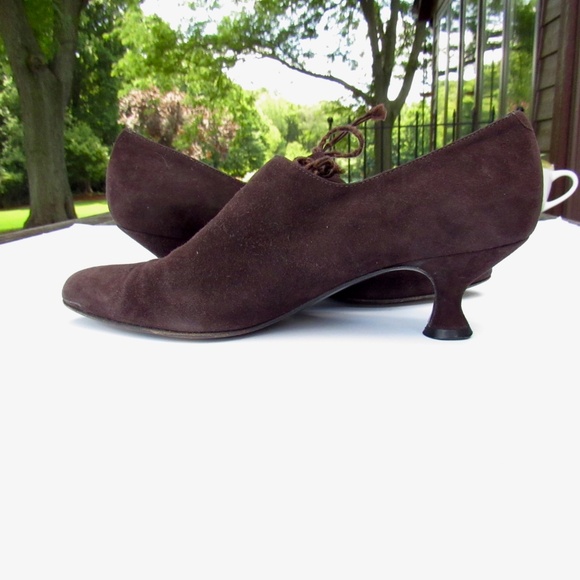 Barneys New York Dark Brown Suede Lace Top Almond Toe Shoes 39 / US 8.5 - Picture 9 of 16